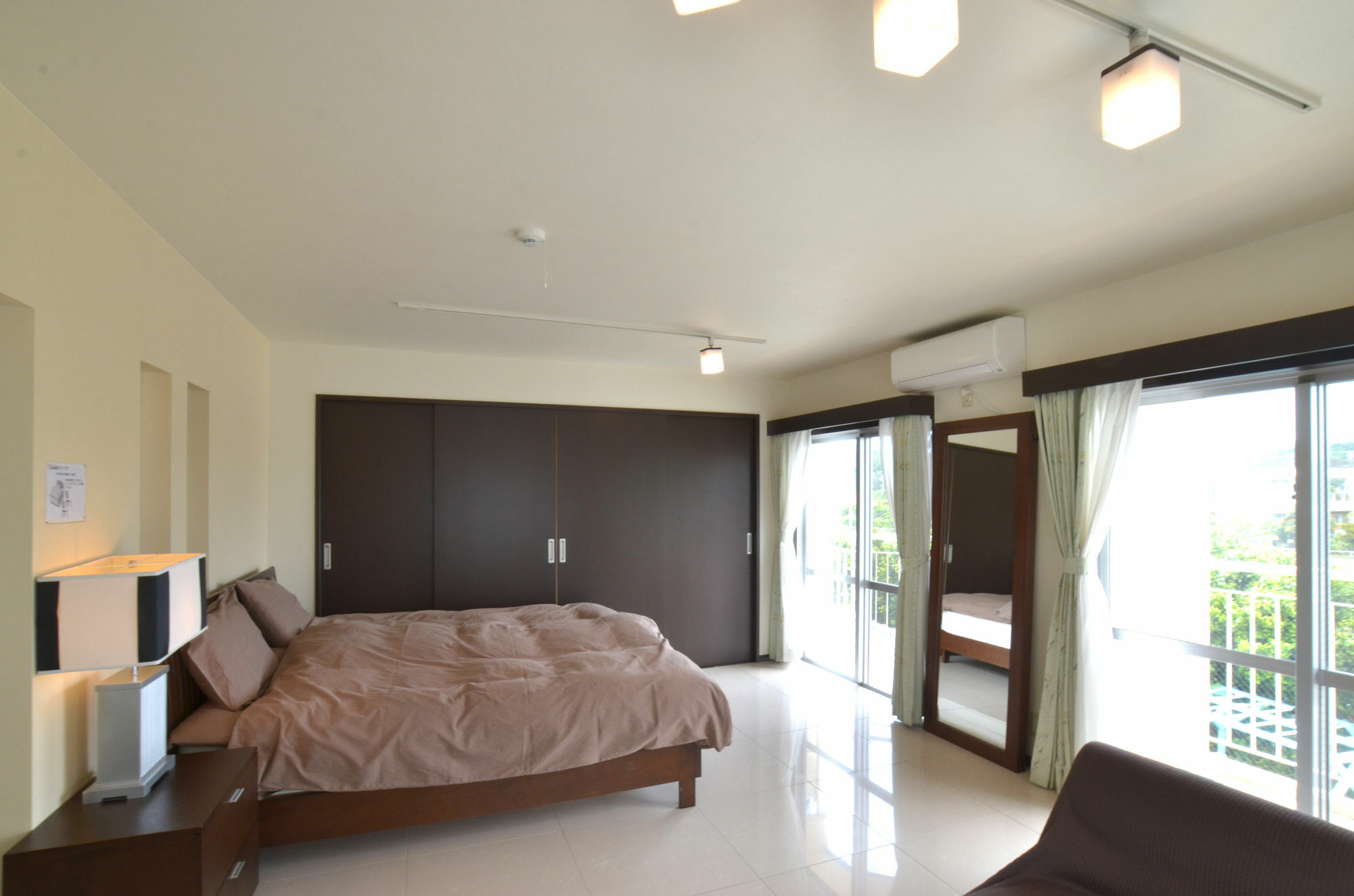 Condominium Ceaser Nakijin Eksteriør bilde