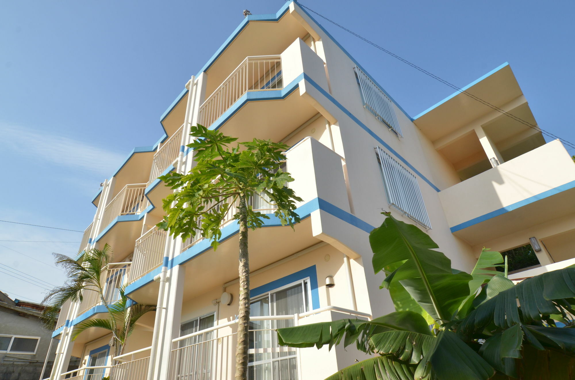 Condominium Ceaser Nakijin Eksteriør bilde